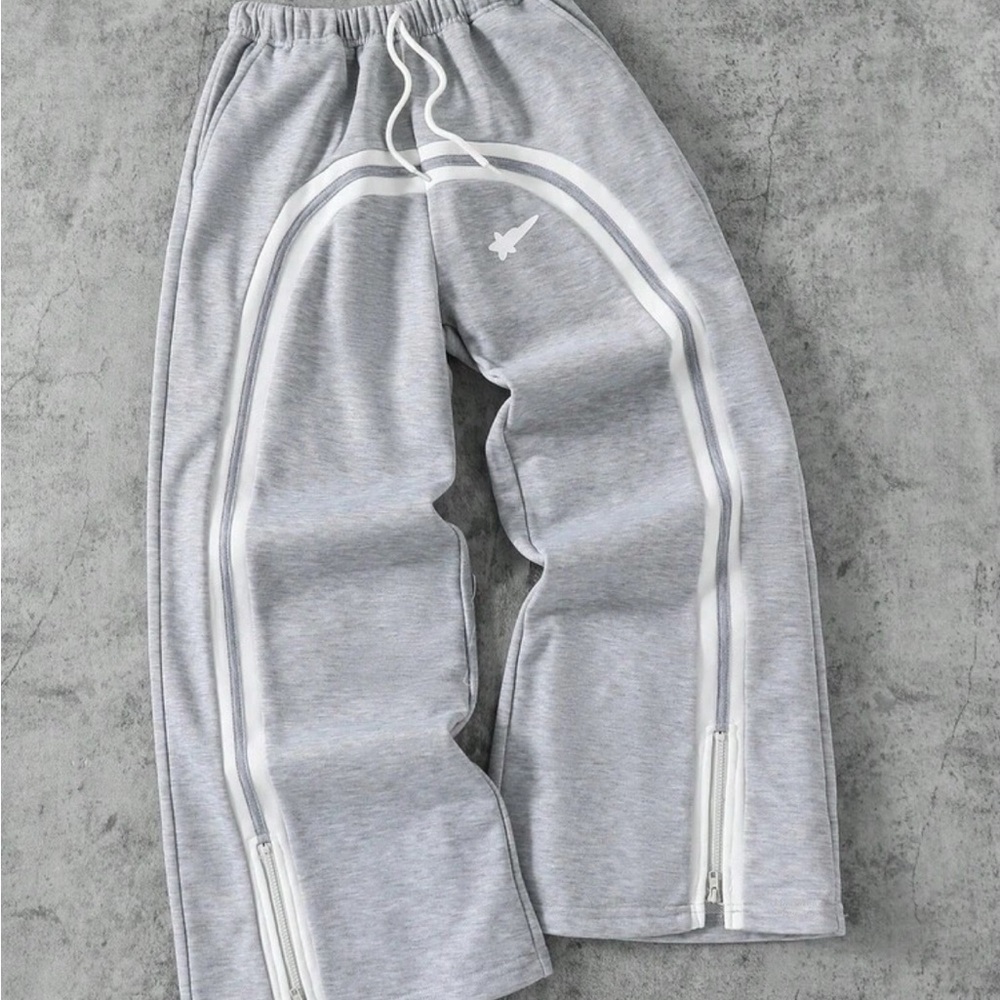 Boys gray baggy sweatpants